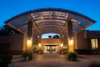 Sheraton Milwaukee Brookfield Hotel Hotels in 