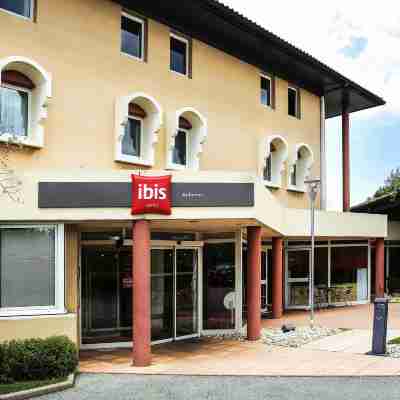 ibis Aubenas Hotel Exterior