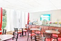 Ramada by Wyndham Rockaway Các khách sạn ở Dover