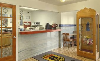 Super 8 by Wyndham Gallup