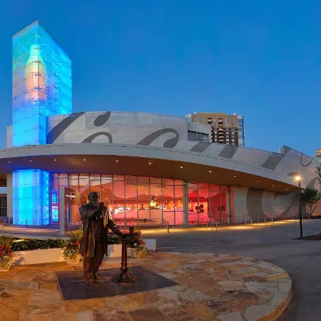 Renaissance Concourse Atlanta Airport Hotel
