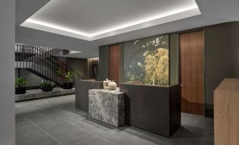 Courtyard Melbourne Flagstaff Gardens