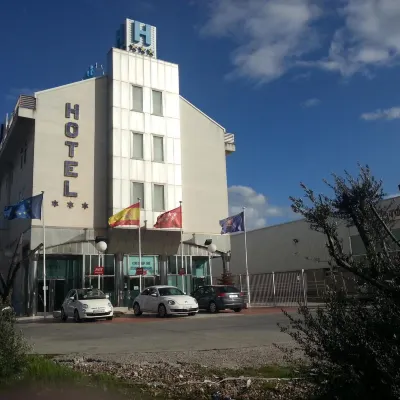 Hotel Ciudad de Fuenlabrada Hotels near Arroyo Culebro