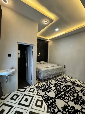 Claudya Guest House Syariah Hotel a Kepakisan