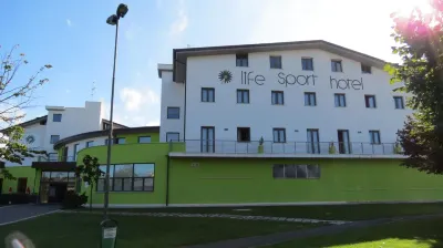 Life Sport Hotel