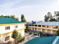 Pops Hotel and Restaurant