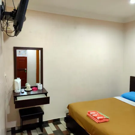 Ria Cameron Hotel