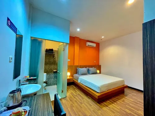 Ladja Hotel Sintang Hotels in Ladang