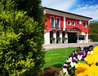 Kairos Garda Hotel Hotel in zona Villa Albertini, detta 'Paradiso'