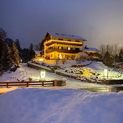Bayern Resort Hotel (Adults Only) - parking