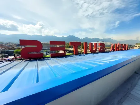 波哥大亞雷納套房酒店