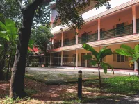 パーム グローヴ サービス ヴィラ のホテル