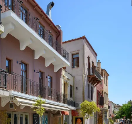 Minaret Suites and Apartments Отели рядом с достопримечательностью «The byzantine and Post Byzantine Collection of Chania»