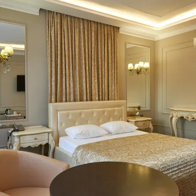 Tayozhnyij Mini-Hotel Các khách sạn gần Ga Spartak
