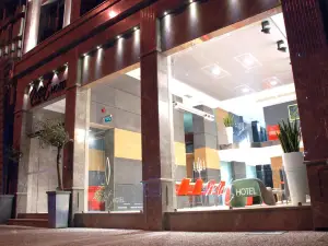 Met Hotel