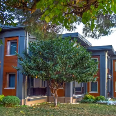 Denizatı Plus Hotel Hotels near Başak