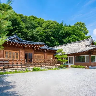 Yejik Hanok Pension Hotels near Wawoojeong Temple