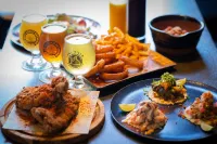 The Villa & Barrel Lounge - Hot Springs