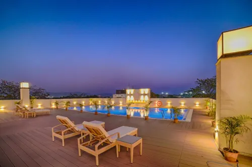 Vivanta Jamshedpur , Golmuri - Bares