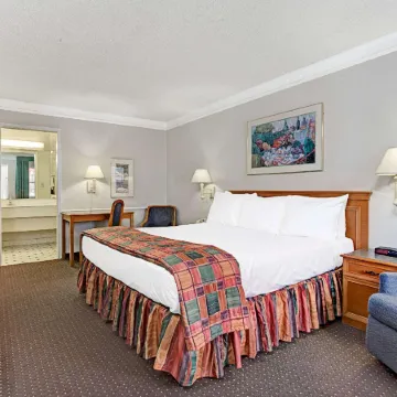 Days Inn by Wyndham Tucson City Center