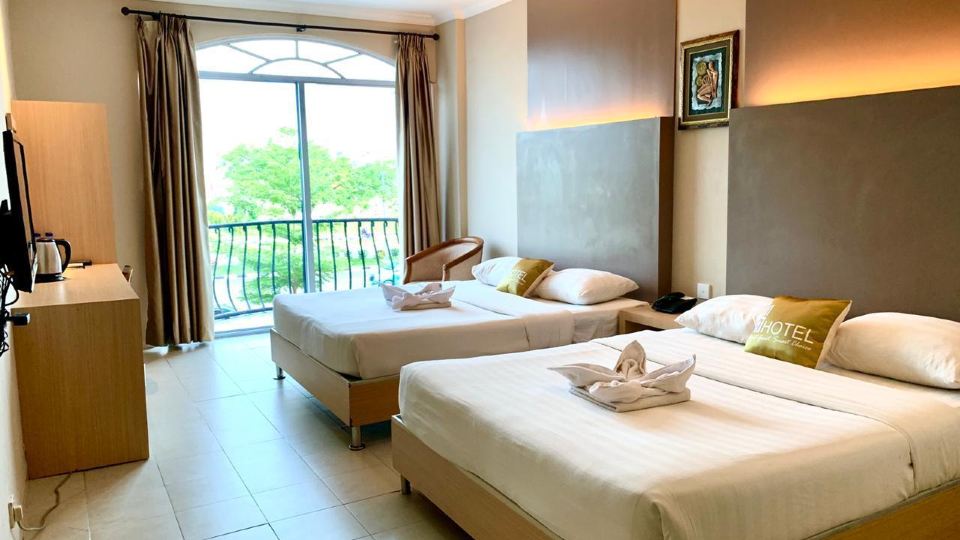 Sky View Hotel Managed by OS