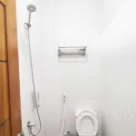 Charlitoz Homestay Hotels in Wae Kelambu