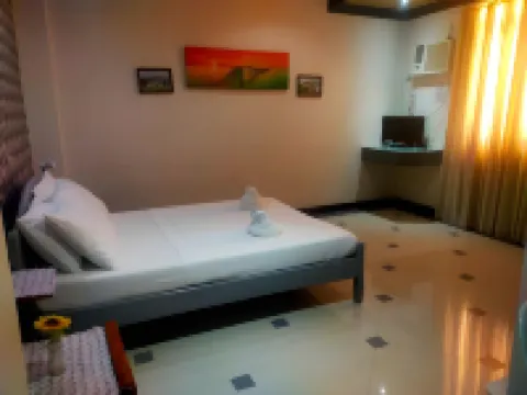 Lorelei Beach Resort