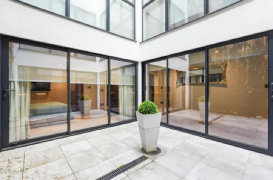 Buckingham Palace Residences by Aeria Apartments Отели рядом с достопримечательностью «Букингемский дворец»