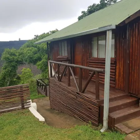 Tsanana Log Cabins and Mullberry Lane Suites