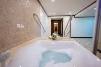 The District Hotel Najran - Suối nước nóng