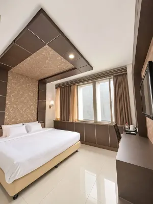 Royal Global Hotel - bar