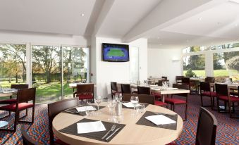 Holiday Inn Lille - Ouest Englos