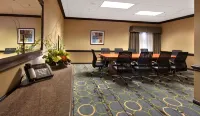Holiday Inn & Suites Spring - the Woodlands Area