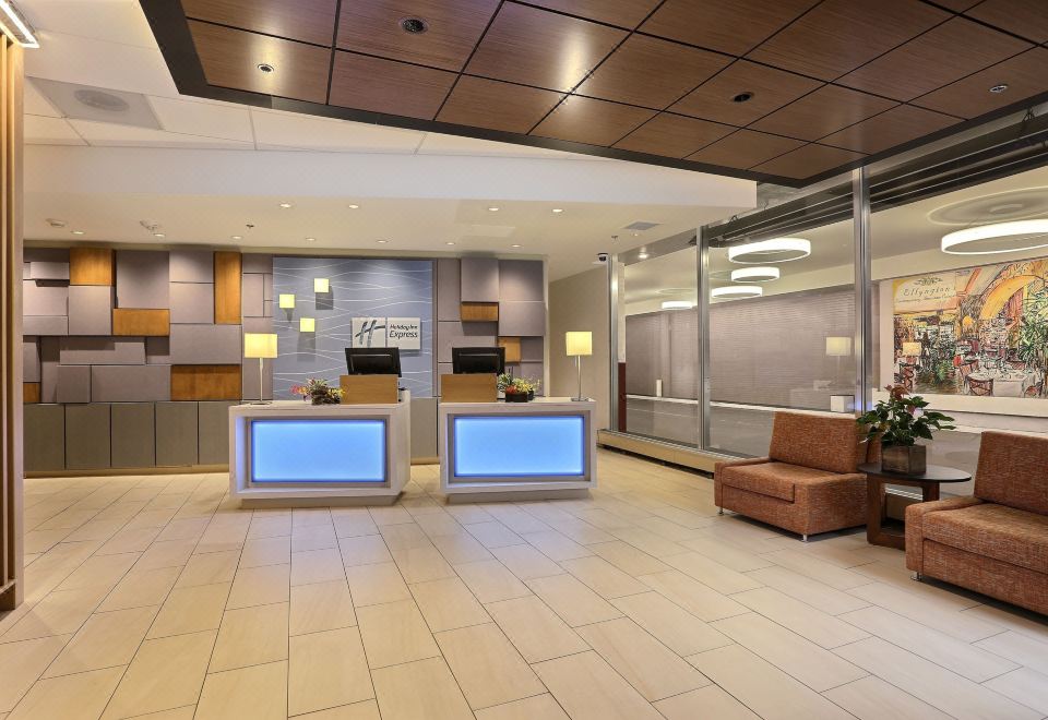 Holiday Inn Express Denver DowntownOver view