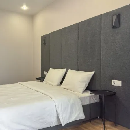 Гостиниц.NET на Ленина Отели рядом с достопримечательностью «Собор Александра Невского»