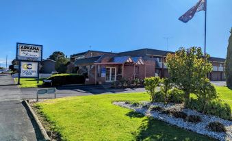 Arkana Motor Inn & Terrace Apartments