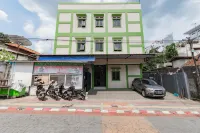 RedDoorz @ Suryakencana Bogor Hotels in Gudang