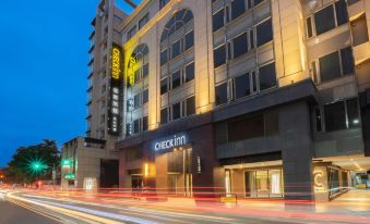 CHECK inn Taichung Wenxin Zhongqing