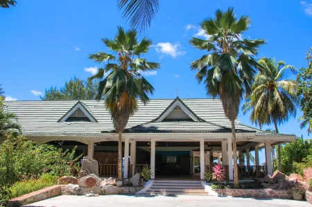 Hotel Cote d'or Lodge Отели рядом с достопримечательностью «Прален»