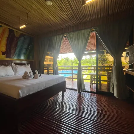 Vistapaloma Beach Resort
