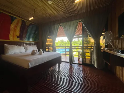 Vistapaloma beach resort Hotels in Antique
