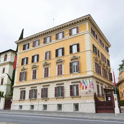โรมา รูม โฮเทล โรงแรมใกล้วิลลา Villa Torlonia