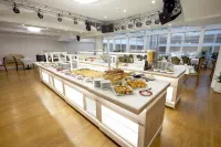 โรงแรมอาซีมุต ยารอสลาฟ - พร้อมอาหารเช้า