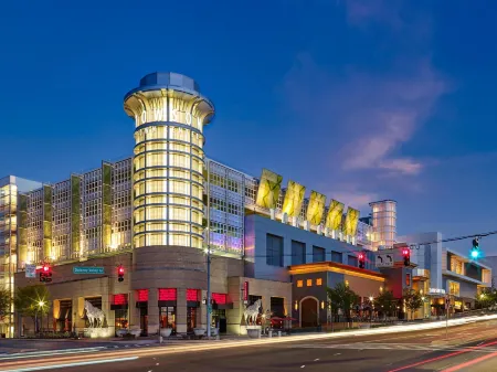 Sheraton Baltimore North Hotel
