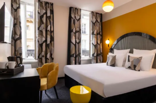 Hôtel Regina Opéra Grands Boulevards Hotels near 1st arr.