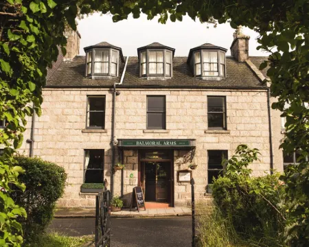 Balmoral Arms Hotels in Ballater