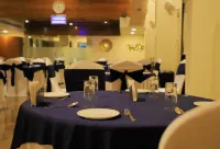 Sai Neem Tree Hotel - breakfast
