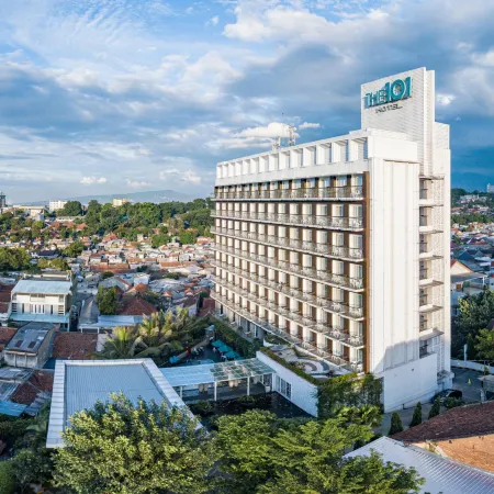 The 1O1 Bogor Suryakancana