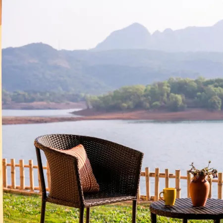 Zostel Plus Lonavala