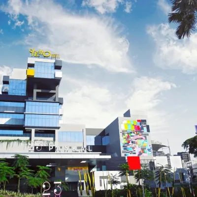 Yello Hotel Paskal Bandung Hotels near Bandung Train Station